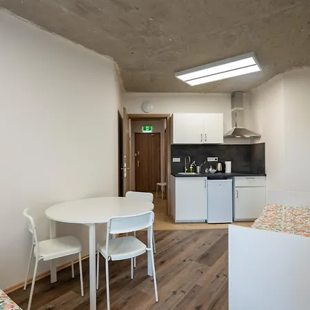 Apartmán Hostivar #21 New With Free Street Parking