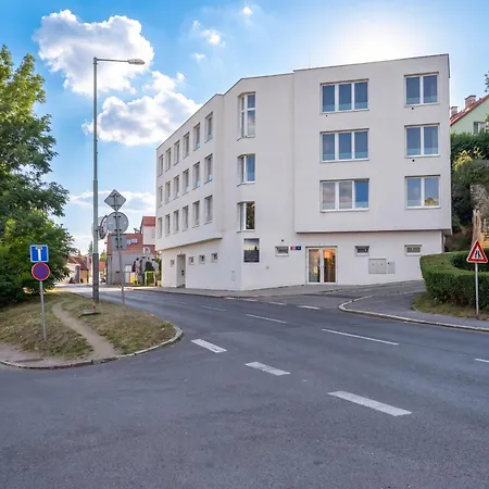 Hostivar #21 New With Free Street Parking Διαμέρισμα
